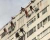 Caballito : ils ont sauvé quelques frères qui menaçaient de sauter du 20ème étage d’un immeuble | Ils avaient reçu un ordre d’expulsion