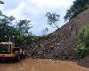 Il y a une fermeture totale des routes de Santa Fe de Antioquia et Bolombolo en raison de glissements de terrain